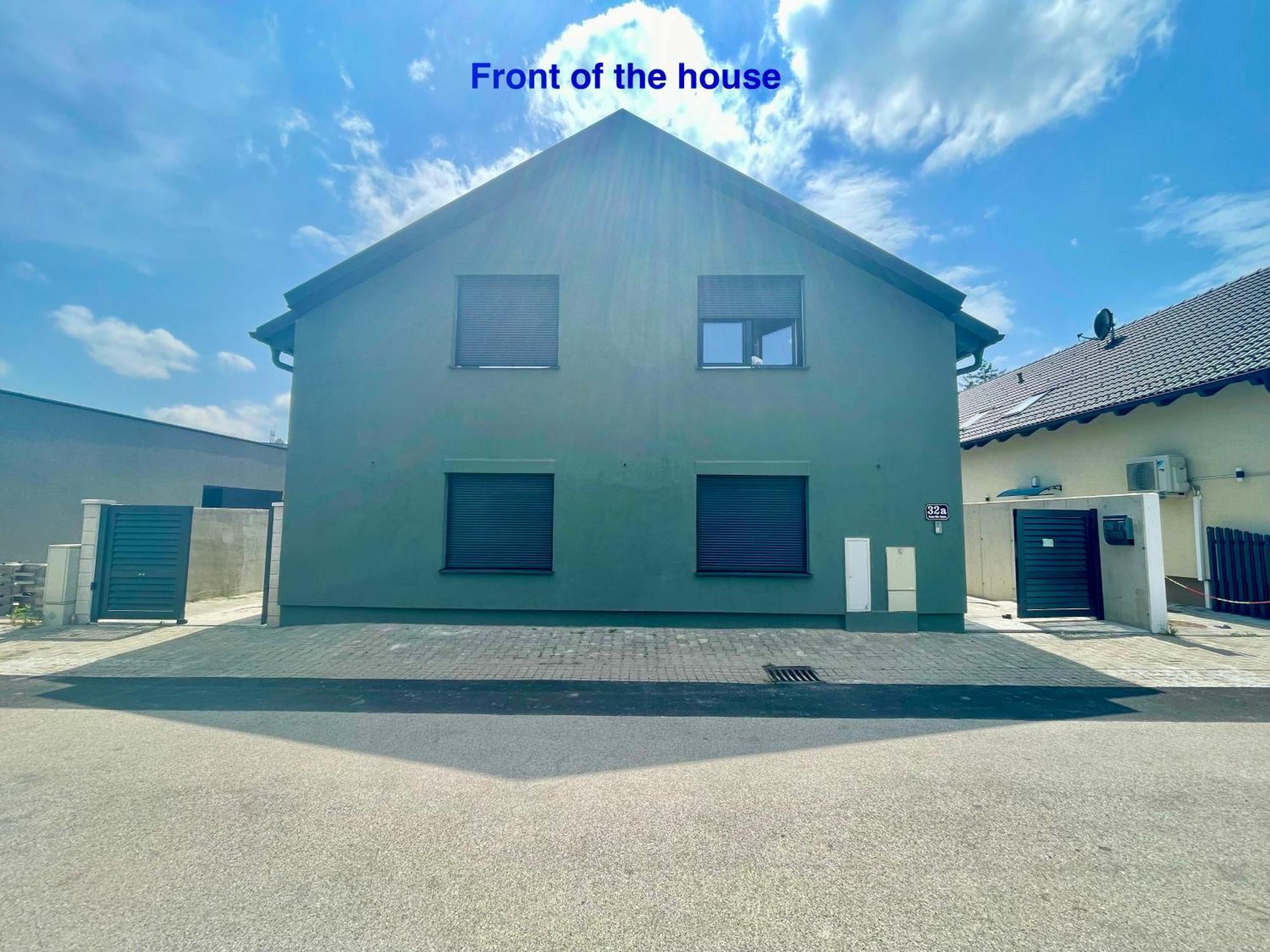Cozy Apartment Near Vienna Airport Schwechat Exterior photo