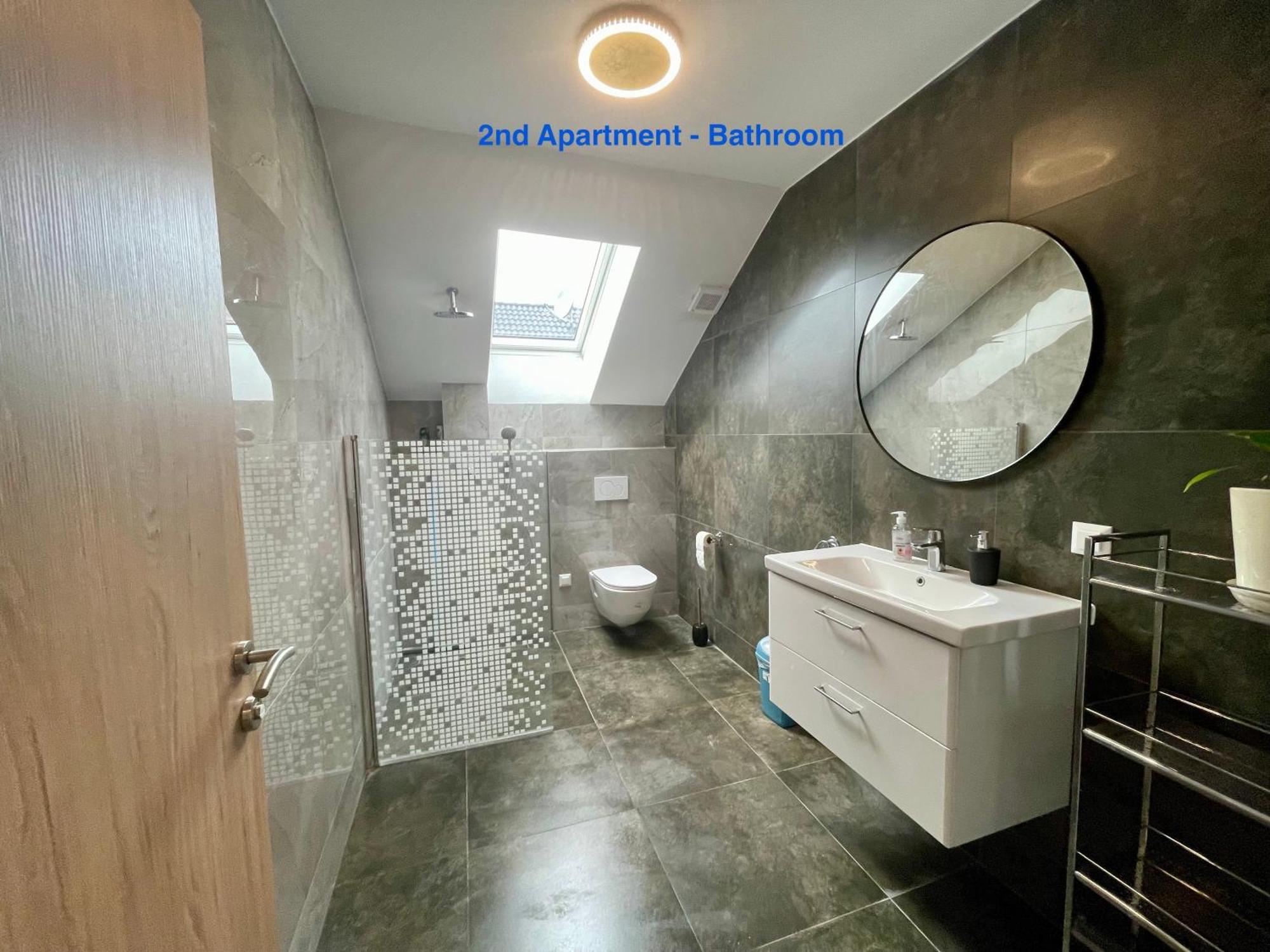 Cozy Apartment Near Vienna Airport Schwechat Exterior photo